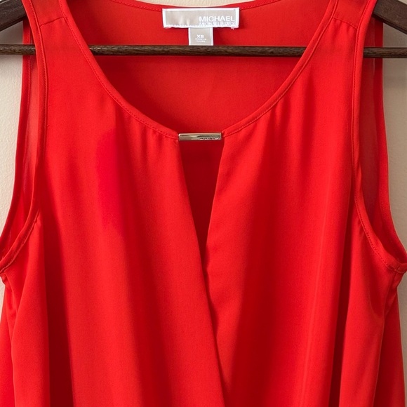 Michael Kors| Gorgeous Bright Red Sleeveless Wrap Blouse w/ Gold Bar Sz XS - Picture 2 of 7